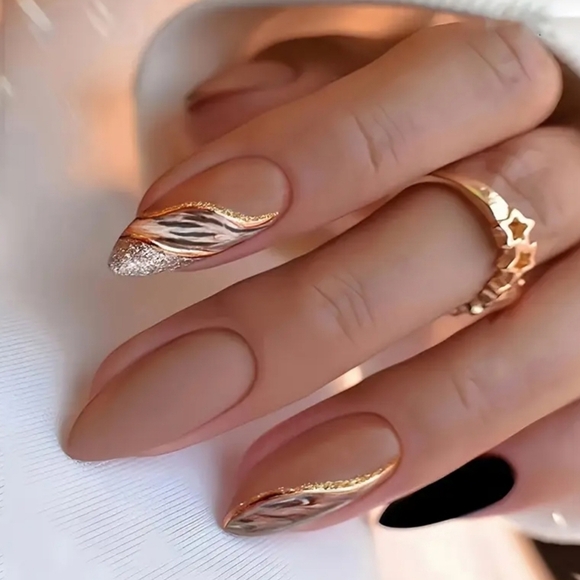 24 Pieces Fake Press On Nails - Picture 6 of 6